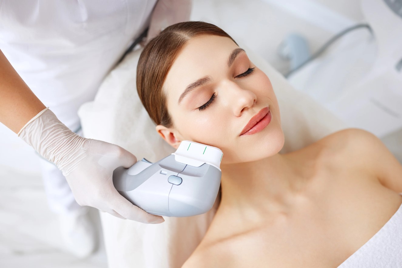 Transforming the Face of Skin Rejuvenation with High-Intensity Focused Ultrasound (HIFU) Treatments