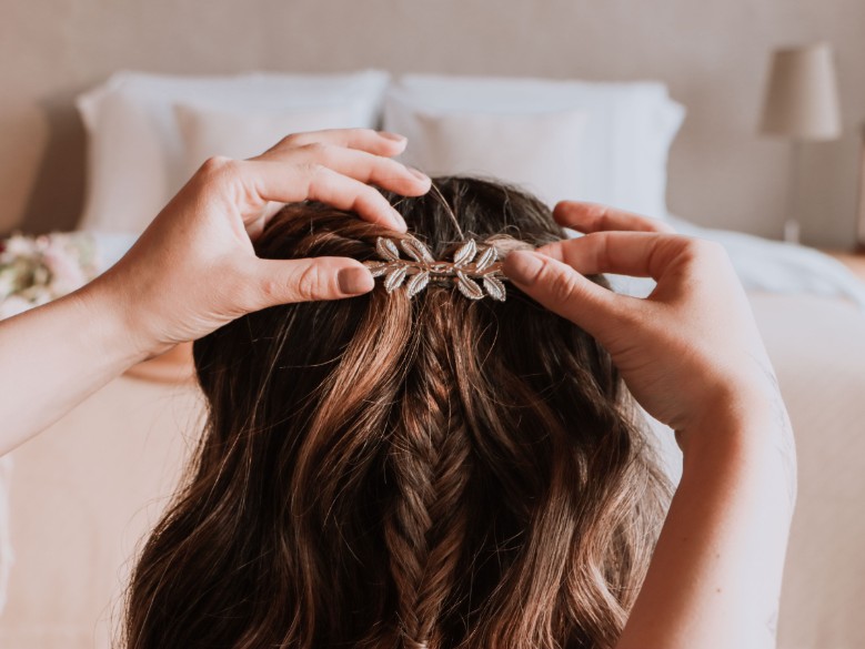 How to Start Selling Hair Extensions Online Without the Stress