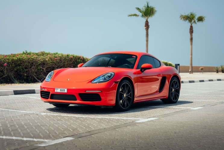 Porsche Rental in Dubai: Prices, Models & Driving Tips