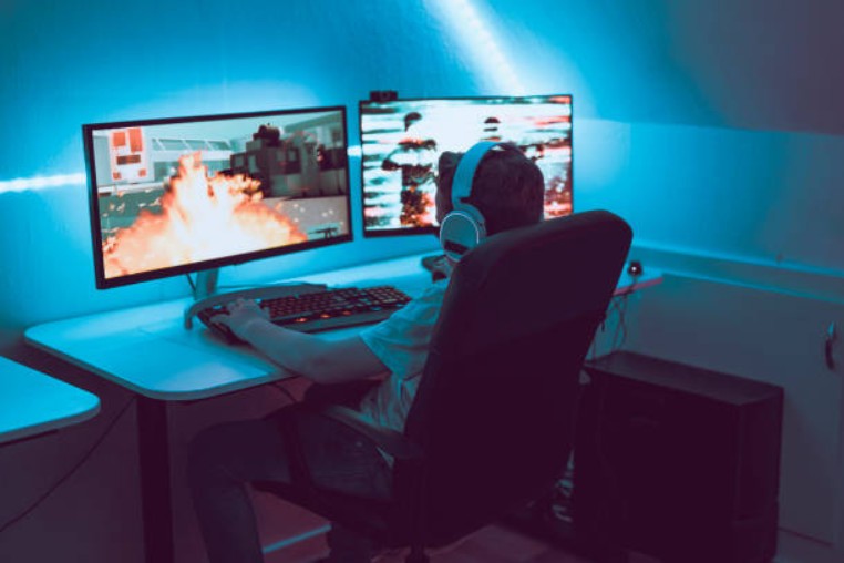 Why Mobile Online Games Are Dominating the Market