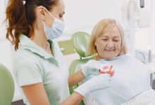 How General Dentistry Supports Aging Patients With Specialized Care