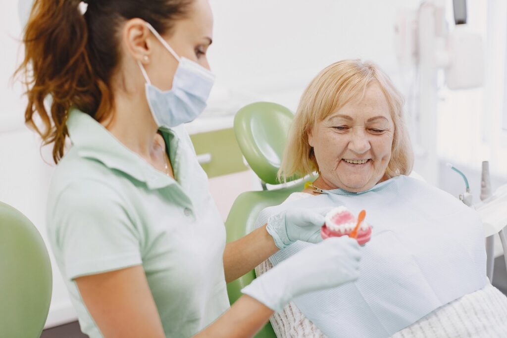 How General Dentistry Supports Aging Patients With Specialized Care