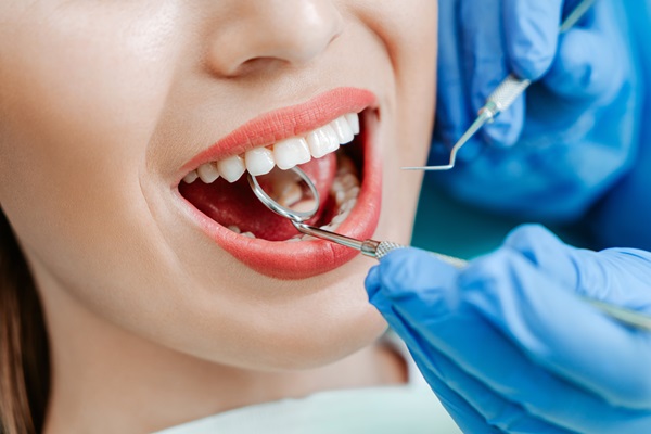 4 Ways Cosmetic Dentistry Can Enhance Routine Dental Care