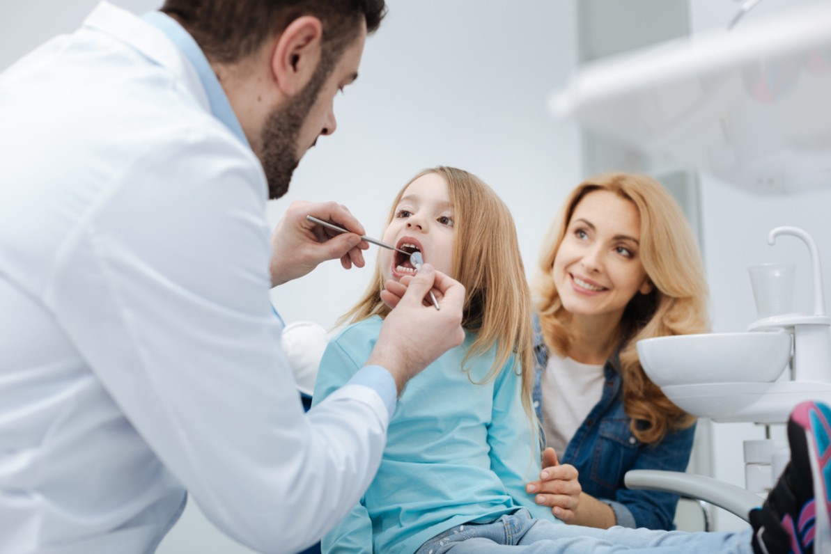 Why Choosing A Family Dentist Simplifies Your Household’s Care