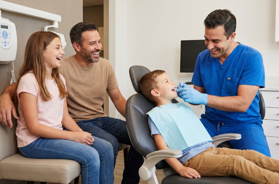 5 Advantages Of Bringing Your Entire Family To The Same Dentist