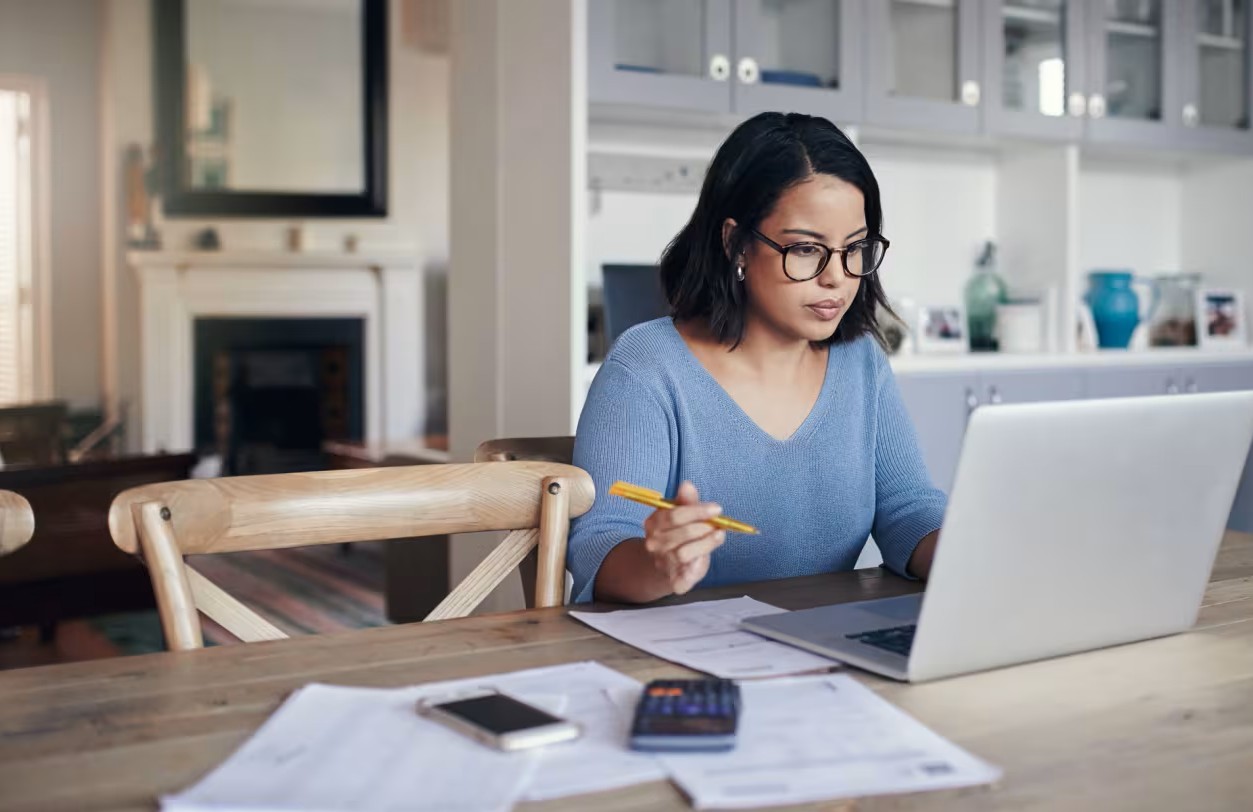 Benefits of Linked Banking and Trading Accounts