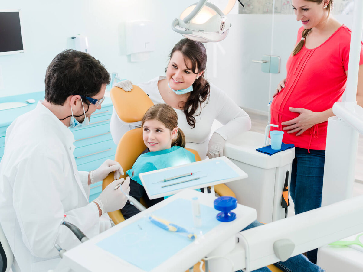 4 Reasons Families Choose Dentists Offering Cosmetic Solutions