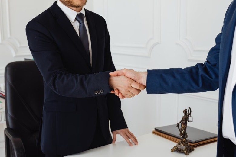 What Really Determines Personal Injury Lawyer Settlement Amounts
